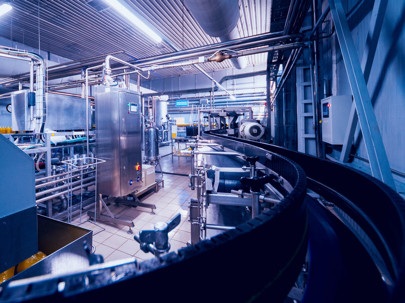 Spilling the tea on factory connectivity: How can manufacturers achieve complete plant automation?
